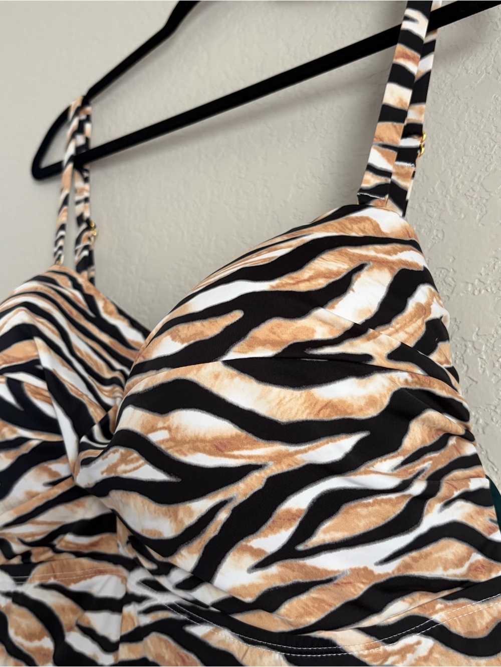 NWT Mynah Women's Plus Size 24W Tiger Removable Straps Tankini Swimsuit Top - Picture 2 of 6